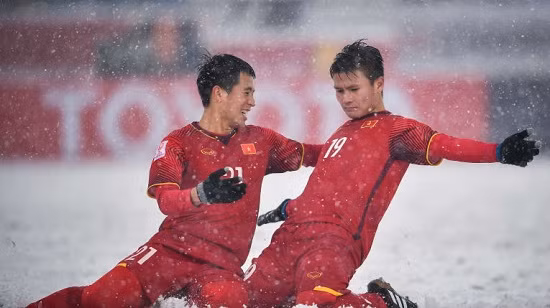 AFC: Vuột ngôi vô địch nhưng 'ông vua penalty' Việt Nam có tương lai tươi sáng ảnh 1