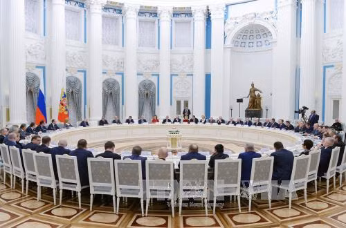 Tổng thống và Thủ tướng Nga chỉ trích 'Báo cáo Kremlin' của Mỹ ảnh 1
