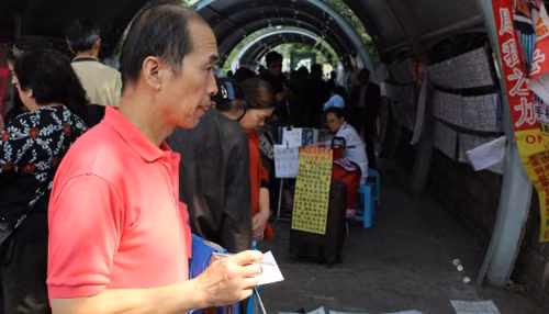 “Chợ hôn nhân” ở Trung Quốc ảnh 1