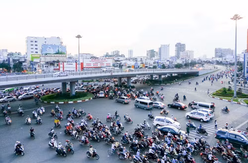Xây cầu vượt vẫn tắc ảnh 1