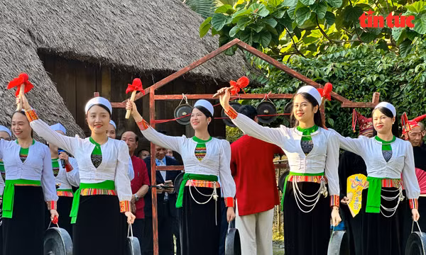 Nghệ thuật chiêng Mường được Bộ Văn hóa, Thể thao và Du lịch đưa vào danh mục Di sản văn hóa phi vật thể quốc gia năm 2016.