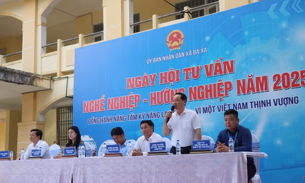 Gỡ 'nút thắt' nguồn nhân lực ở xã đặc biệt khó khăn Ba Xa
