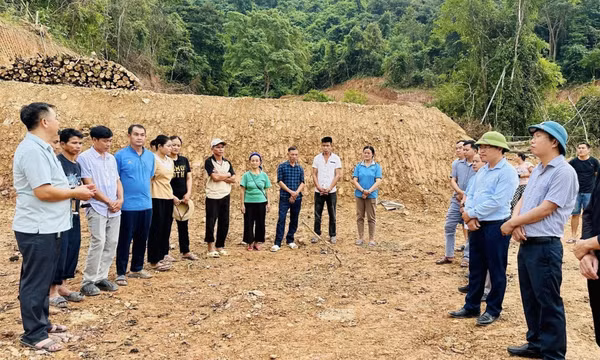 Xã biên giới Nhôn Mai bàn giao mặt bằng cho các hộ có nhà bị cuốn trôi hồi tháng 7/2025