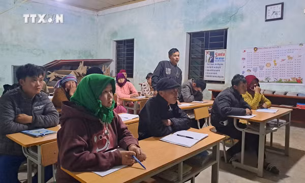 Khát vọng học chữ trên Cao nguyên đá Đồng Văn