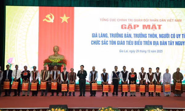 Người có uy tín tiêu biểu khu vực Tây Nguyên là trụ cột tinh thần ở cơ sở