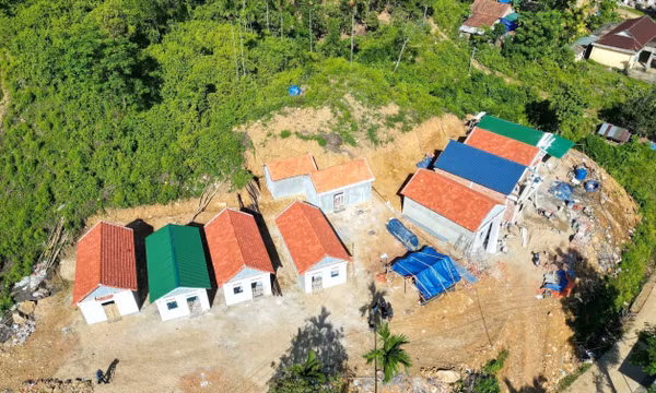 Bố trí nơi ở ổn định cho người dân vùng sạt lở