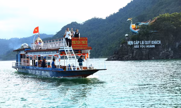 Lan tỏa bản sắc văn hóa Tày ở vùng lòng hồ thủy điện Tuyên Quang