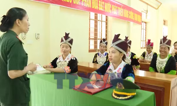 Khi phụ nữ Mông trở thành tuyên truyền viên pháp luật