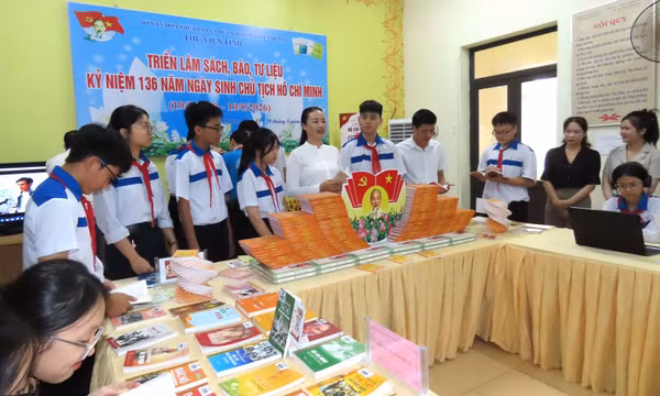 Di sản Chủ tịch Hồ Chí Minh qua không gian trưng bày số tại Tuyên Quang
