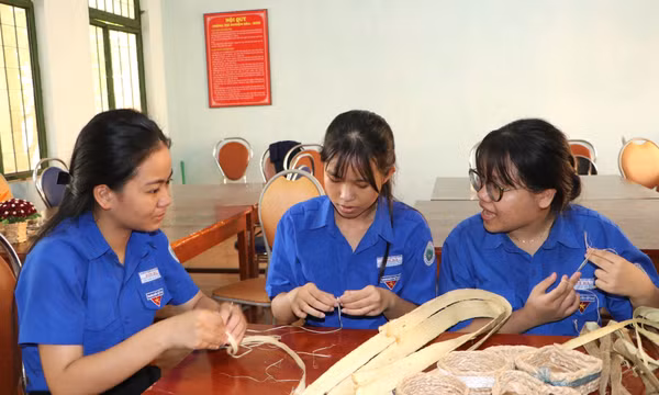 Lan tỏa lối sống xanh và bảo tồn bản sắc dân tộc