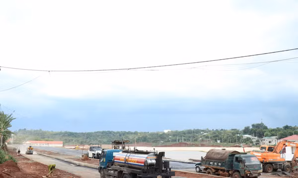 Bộ Nông nghiệp và Môi trường 'thúc' tiến độ loạt dự án ở Đắk Lắk