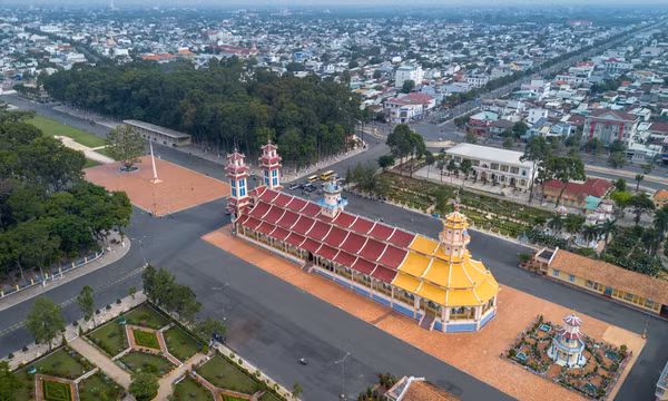 Tòa Thánh Cao Đài Tây Ninh - điểm nhấn du lịch văn hóa độc đáo