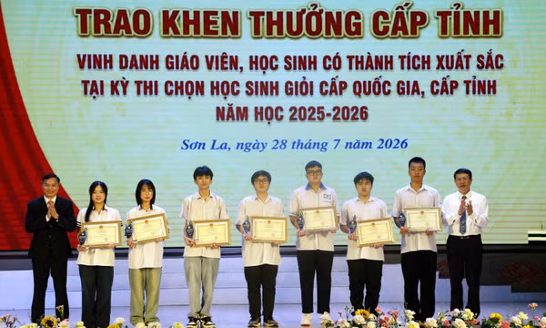 Đầu tư cho giáo dục để kiến tạo nguồn nhân lực chất lượng cao