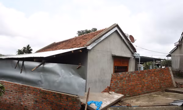 Đắk Lắk: Cấp thiết sửa chữa, xây mới nhà ở cho người dân sau mưa lũ