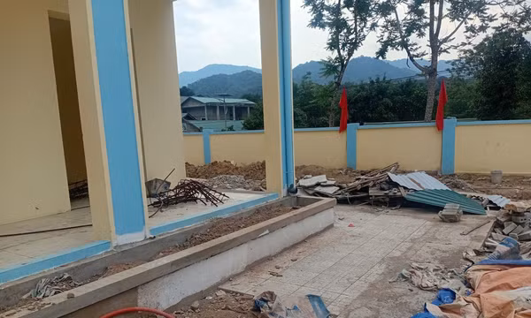 Nhiều dự án trường học vùng biên chậm tiến độ vì thiếu vốn