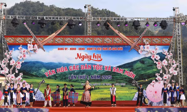 Ngày hội Văn hóa dân tộc Mông lần thứ IV diễn ra từ ngày 9 - 11/10 tại tỉnh Điện Biên