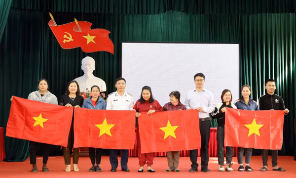 Điểm tựa tinh thần tiếp sức cho ngư dân vươn khơi bám biển