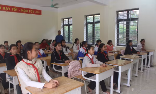 Thắp sáng tương lai nơi 'phên giậu' Tổ quốc