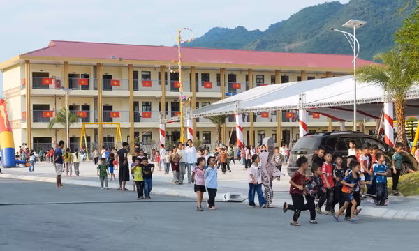 Cuộc sống của học sinh trường phổ thông nội trú liên cấp vùng biên giới Lai Châu