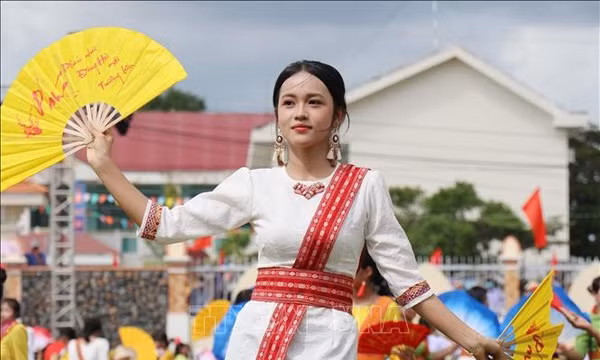 Lễ hội Katê 2025 lan tỏa sắc màu rực rỡ, tinh thần gắn kết của người Chăm