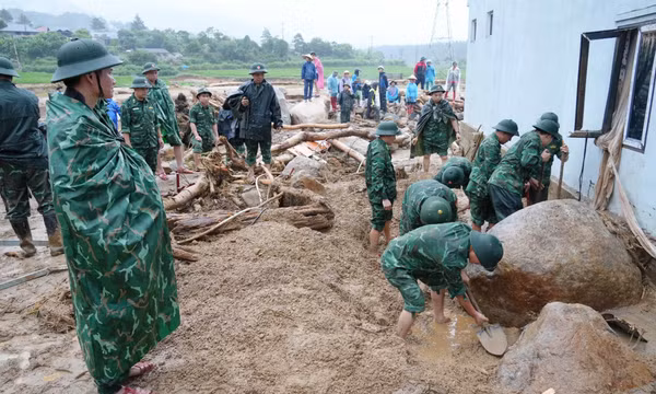 Hướng về tâm lũ Mường Than
