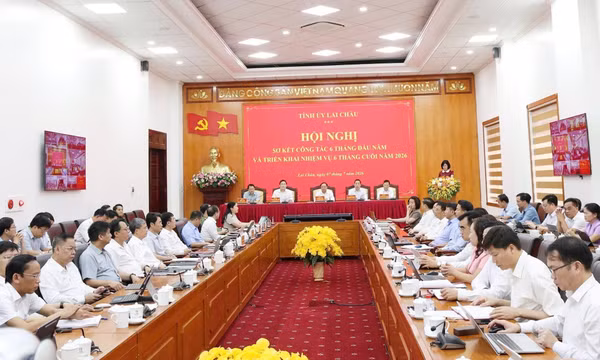 Đẩy nhanh các công trình trọng điểm, đưa địa phương dẫn đầu tăng trưởng khu vực Tây Bắc
