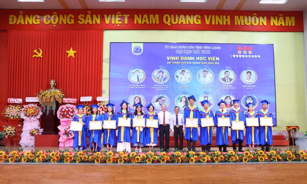Phát triển nguồn nhân lực chất lượng cao vùng đồng bào dân tộc thiểu số