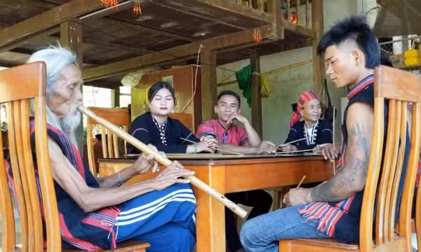 Giữ hồn tiếng sáo Bru Vân Kiều giữa đại ngàn Trường Sơn
