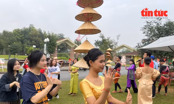 Quảng bá nét độc đáo văn hóa Vĩnh Long tại Hà Nội