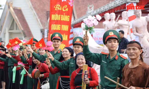 Những nghệ nhân bền bỉ giữ hồn văn hóa dân tộc thiểu số 