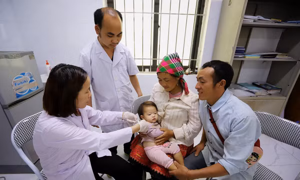 Củng cố y tế cơ sở, đảm bảo chăm sóc sức khỏe cho người dân vùng cao