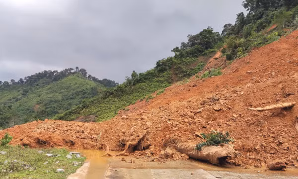 Quảng Trị: Mưa lớn gây sạt lở và ngập cục bộ tại khu vực miền núi