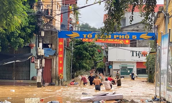 Tìm giải pháp để đô thị miền núi thích ứng biến đổi khí hậu cực đoan