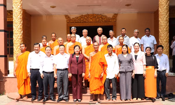 Nhiều hoạt động chăm lo đồng bào Khmer đón Tết Chôl Chnăm Thmây