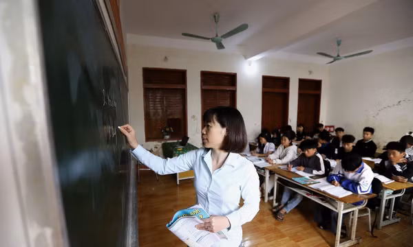 Đồng hành cùng học sinh vùng khó bước vào kỳ thi lớp 10