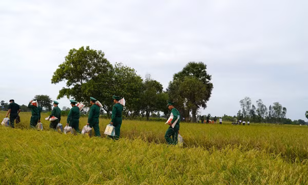 Ngày Biên phòng toàn dân 3/3: Xây dựng 'thế trận lòng dân' ở biên giới Tây Nam