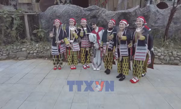 Rộn ràng không khí đón năm mới tại Sa Pa, Lào Cai