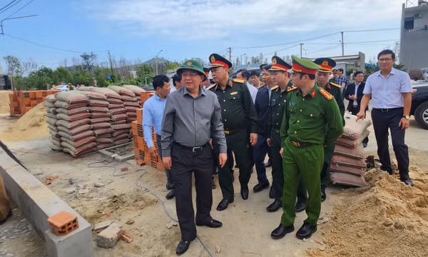 Thần tốc hơn nữa để nhân dân được đón Tết trong ngôi nhà mới