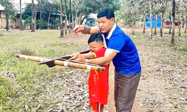 Truyền lửa thể thao truyền thống của người Mường