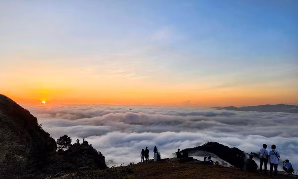 Săn mây trên đỉnh Đồng Cao