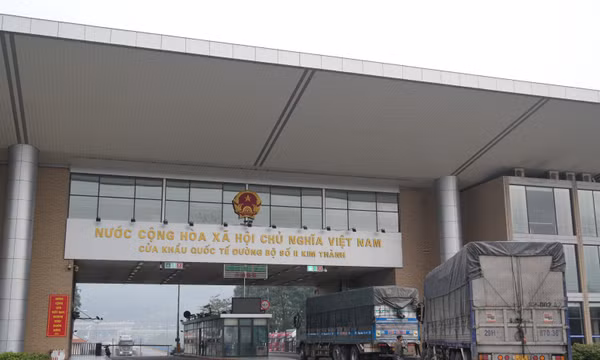 Ngăn chặn hơn 1,8 tấn thực phẩm đông lạnh nhập lậu tại biên giới phía Bắc