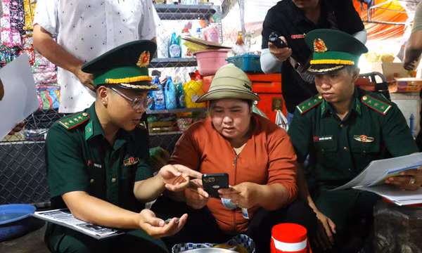 'Mềm hóa' tuyên truyền pháp luật, vun đắp thế trận lòng dân