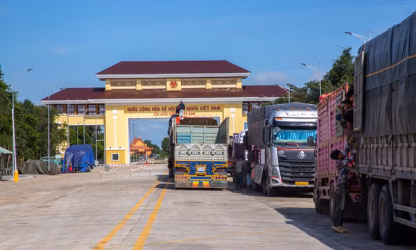 Gia cố thế trận chống buôn lậu trên tuyến biên giới Tây Ninh