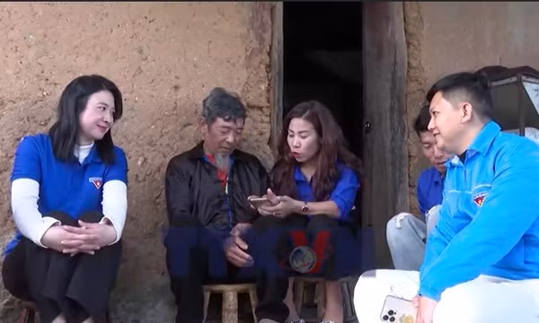 Chạm công nghệ - mở tương lai