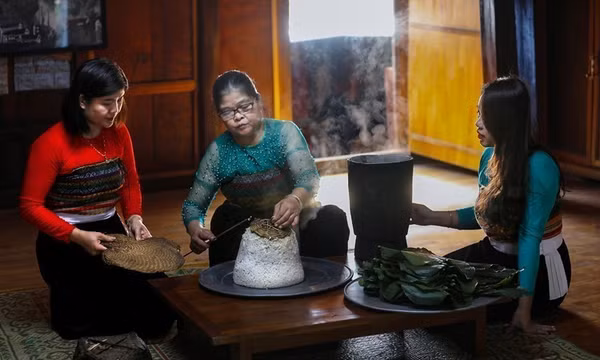 Độc đáo lễ mừng cơm mới của đồng bào Thái ở Mai Châu