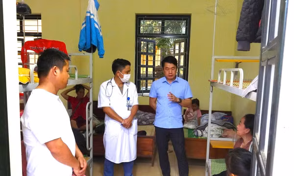 Bố trí khu cách ly, điều trị bệnh lỵ trực trùng tại xã Nậm Kè, Mường Nhé