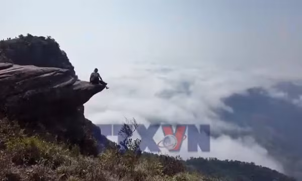 Chinh phục đỉnh Pha Luông hùng vỹ