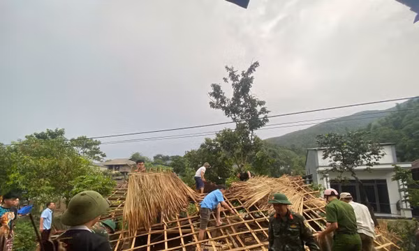 Lào Cai: Nhiều nhà ở bị tốc mái, thiệt hại do mưa dông cục bộ
