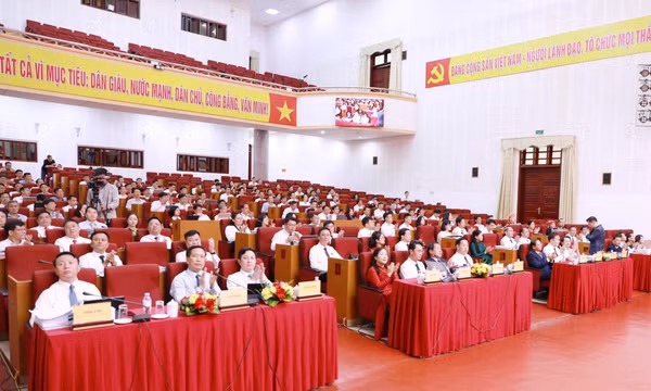 Lai Châu thông qua 8 nghị quyết phát triển kinh tế - xã hội