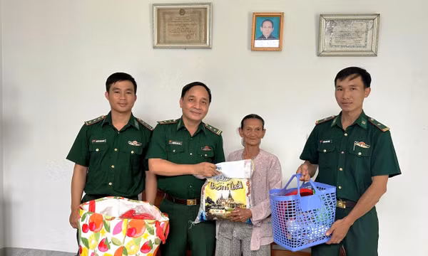 Ấm tình quân dân trên khu vực biên giới biển